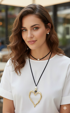 Cargar imagen en el visor de la galería, Big Heart