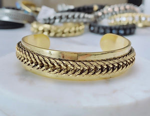 Georgianna and Kelly Cuff Tova