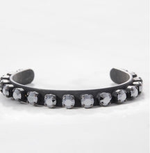 Cargar imagen en el visor de la galería, Georgianna and Kelly Cuff Tova