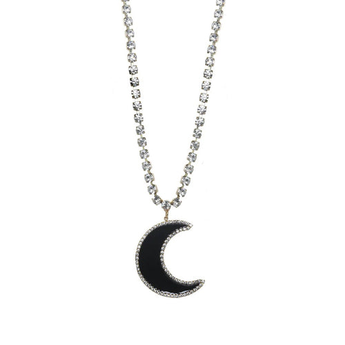 Esmeray Moon Tova
