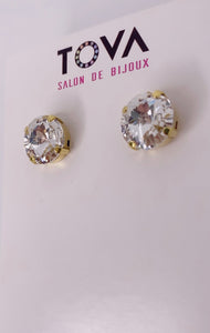 Studs Tova