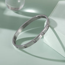 Cargar imagen en el visor de la galería, C Love bangles