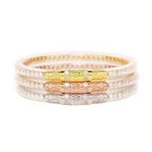 Cargar imagen en el visor de la galería, BuDhaGirl~Three Queens Clear Crystal (Set de 3)