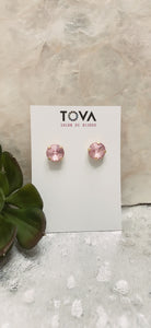 Studs Tova