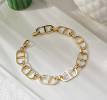 Cargar imagen en el visor de la galería, CD Link Necklace and Bracelet