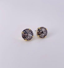 Cargar imagen en el visor de la galería, Studs Tova