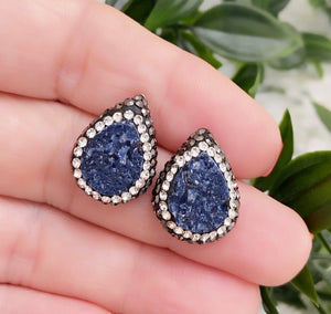 Studs Hematite