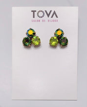 Cargar imagen en el visor de la galería, Studs Tova