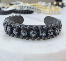 Cargar imagen en el visor de la galería, Georgianna and Kelly Cuff Tova