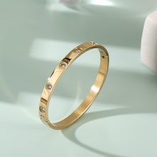 Cargar imagen en el visor de la galería, C Love bangles