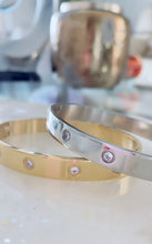 Cargar imagen en el visor de la galería, C Love bangles