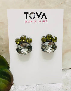 Studs Tova